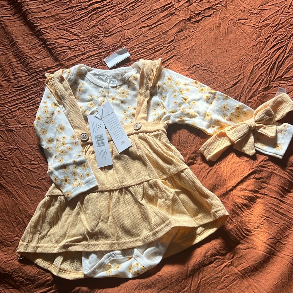 NWT 3 piece set